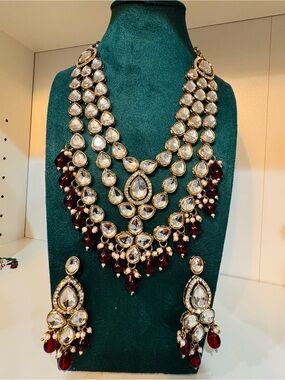 Fashion Jewelry Gold-Tone Kundan Necklace with Clear Crystals and Maroon Beads